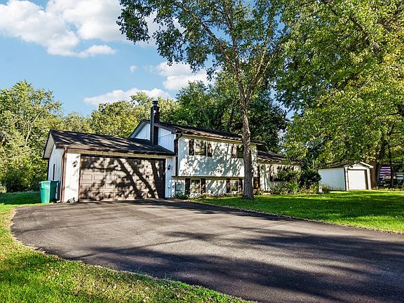 2nd image of 3520 Blue Gill Ct