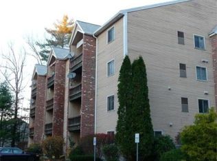 44 Maria Ave APT 101, Southbridge, MA 01550