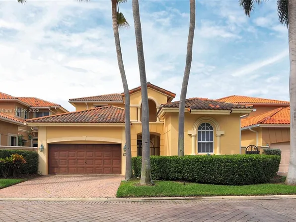 1590 Shoreline Way, Hollywood, FL 33019