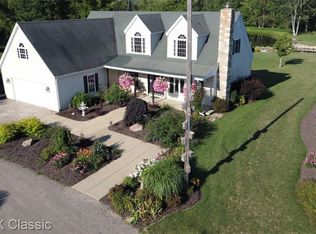 10099 Stow Rd, Webberville, MI 48892