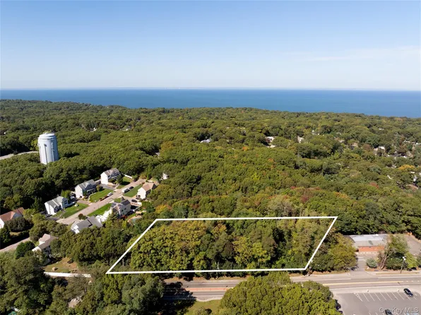 New York Avenue, Sound Beach, NY 11764