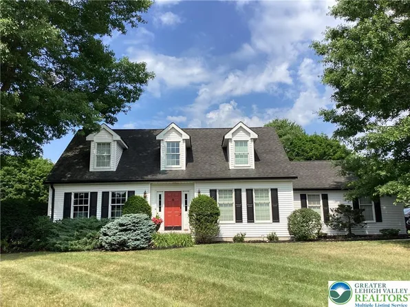 143 W Aluta Mill Rd, Nazareth, PA 18064