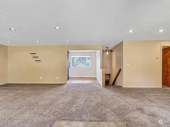 2nd image of 315 E McBryde Avenue