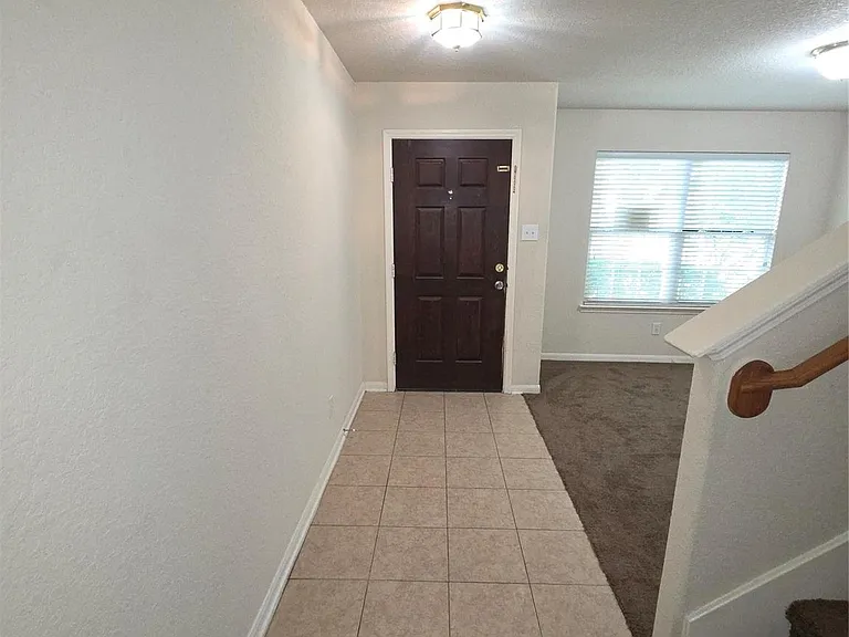 17711 Barton Point Ln — Photo 32