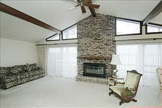 5th image of 2513 Woodbine Ave