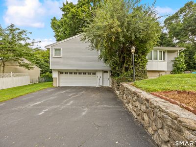 123 Windy Drive, Waterbury, CT, 06705