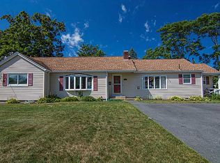 19 Stanford St, Warwick, RI 02888