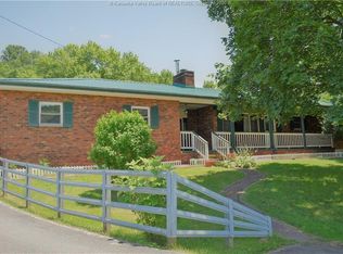 104 Chisum Ln, Charleston, WV 25320