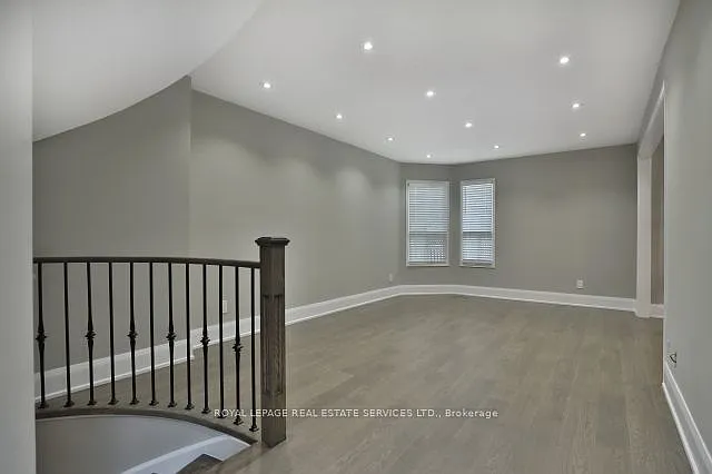 4584 Glastonbury Pl — Photo 3