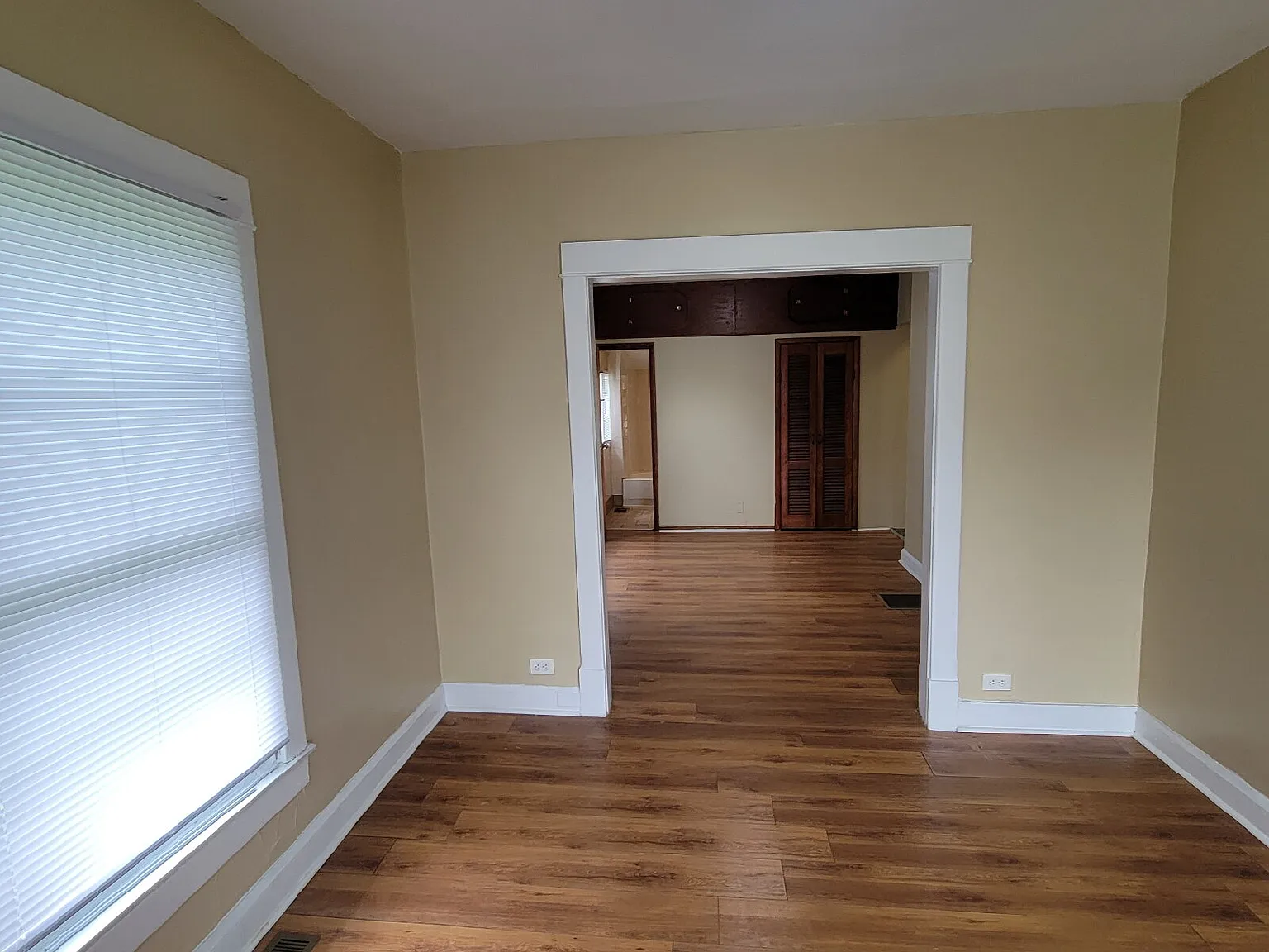 2 bed, $825 — Photo 2