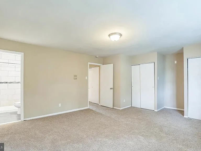 5204 Leeward Rd #N — Photo 7