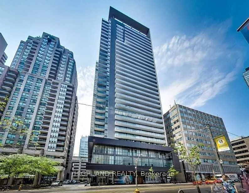 770 Bay St #408