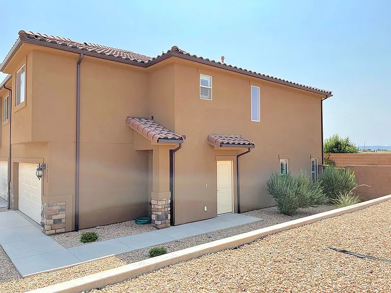 3971 Bella Vista Dr — Photo 24