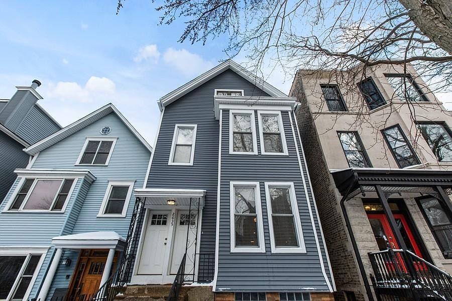 1st image of 2635 N Burling St #2F