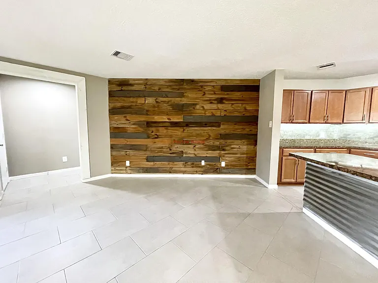 18722 White Barnwood — Photo 16