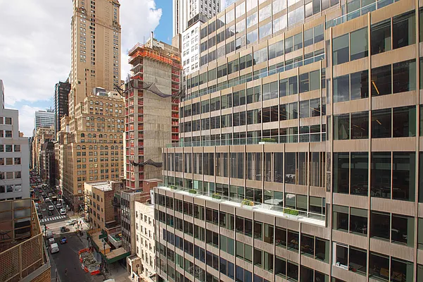 Rented by Avenues Real Estate | media 11