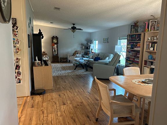 4th image of 3246 Windjammer Dr #13