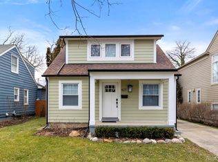 427 Smith Ave, Birmingham, MI 48009
