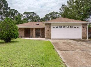 2963 Duke Dr, Gulf Breeze, FL 32563