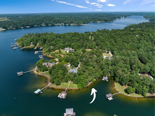 8 Lakeshore Ests, Crane Hill, AL 35053