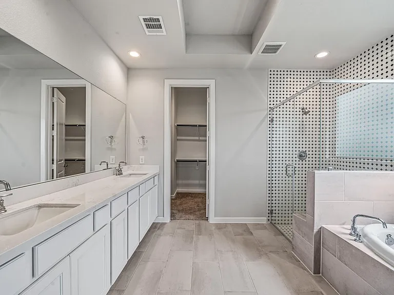 7623 Coral Lake Dr — Photo 25