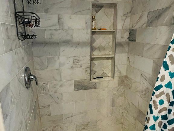 5th image of 1907 S Canalport Ave #2