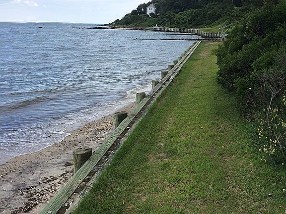 3rd image of 137 Ram Island Dr