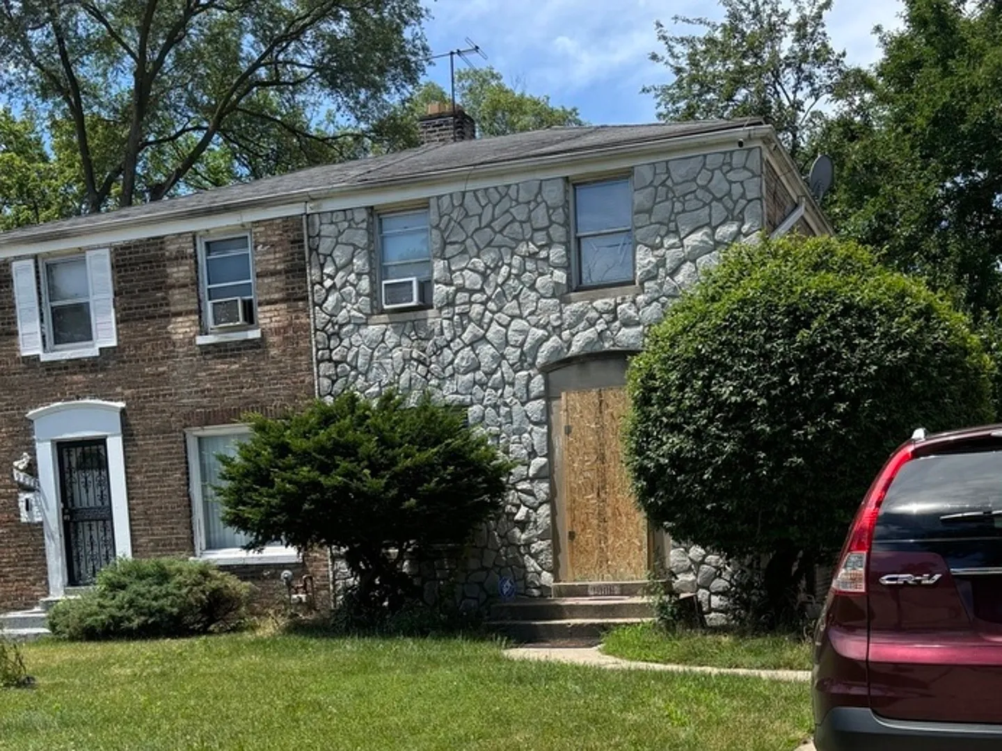9816 S Hoxie Ave photo 1