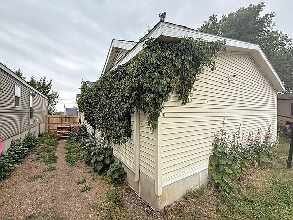 4th image of 965 W Fetterman St Lot 32