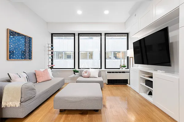Sold by Compass | media 4