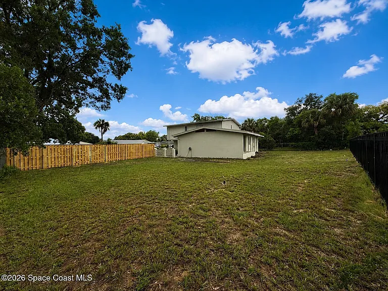 3080 Royal Oak Dr — Photo 21