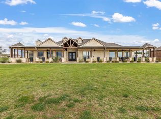 2009 Lakeshore Dr, Cleburne, TX 76033