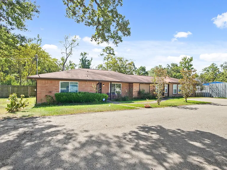 5302 Treaschwig Rd — Photo 1