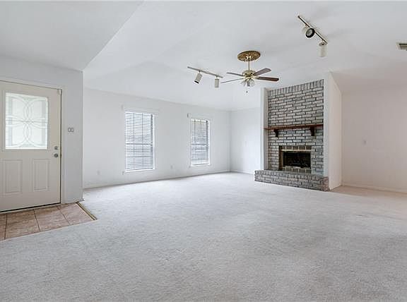 3rd image of 4409 Saint Martin St