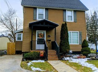 21 Grove Ave, Auburn, NY