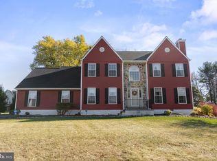 105 Hart Dr, Avondale, PA 19311