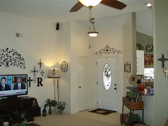 4th image of 9933 Plainfield Dr
