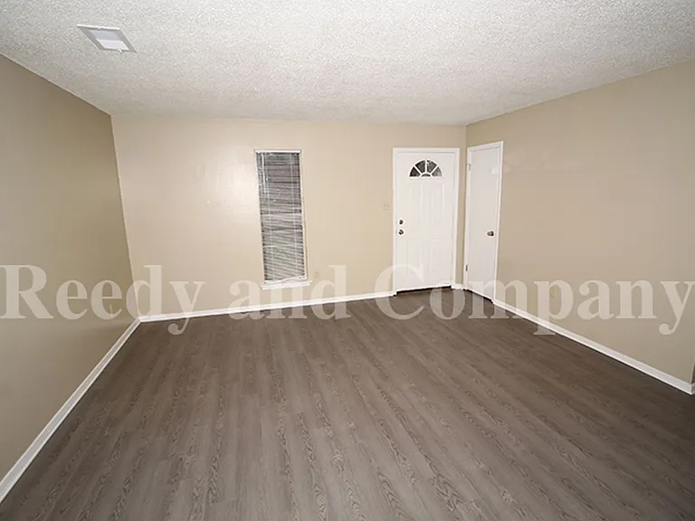 8401 Old Forge Rd — Photo 6