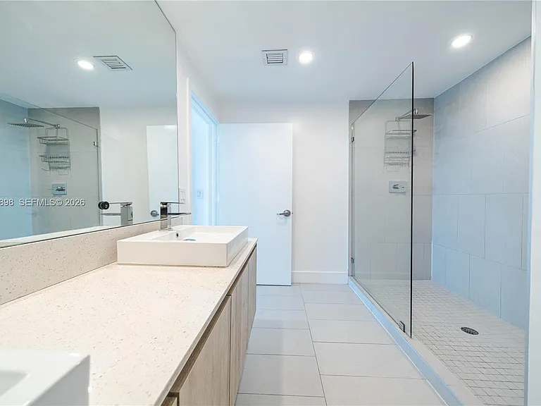 13800 Highland Dr #Penthouse 4 — Photo 19