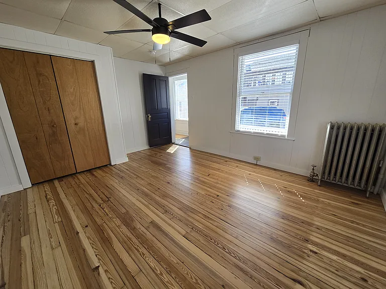 Bonus Room - 1st Floor (Office, entertainment, exercise, etc)