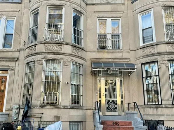 930 52nd St, Brooklyn, NY 11219