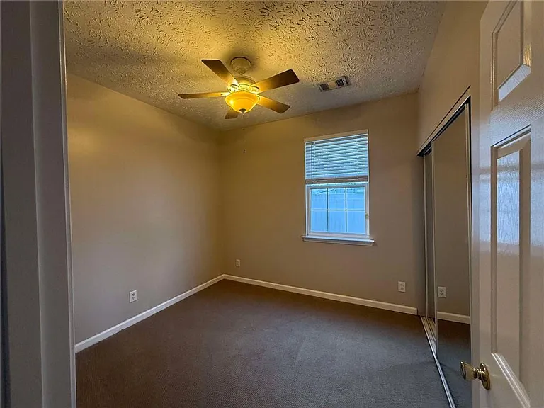 128 Windcroft Ln NW — Photo 8