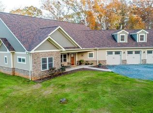 306 Tamarind Dr #549 & 550, Troy, NC 27371