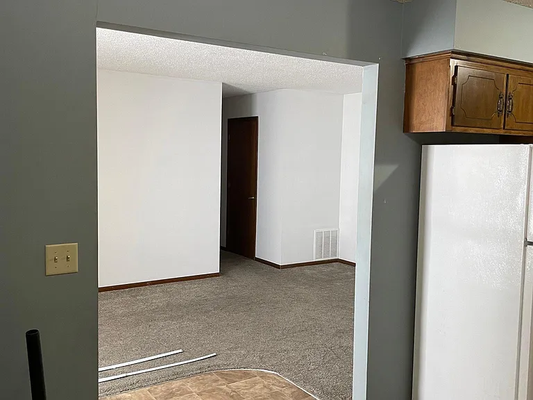 912 Missouri St — Photo 2