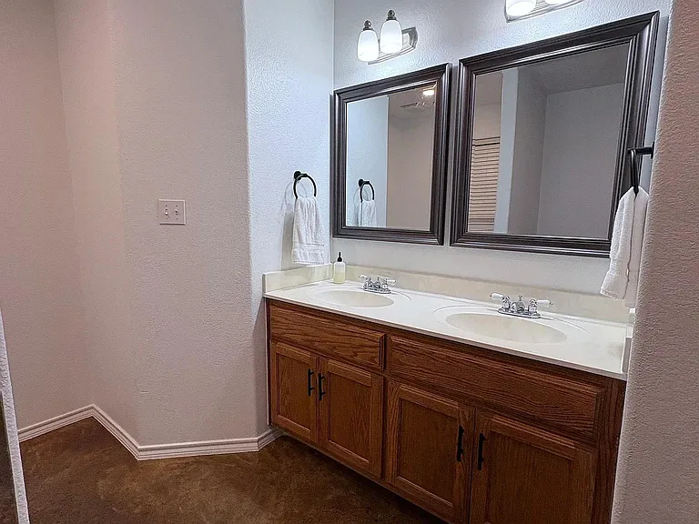 430 N Summit Ridge Dr — Photo 12