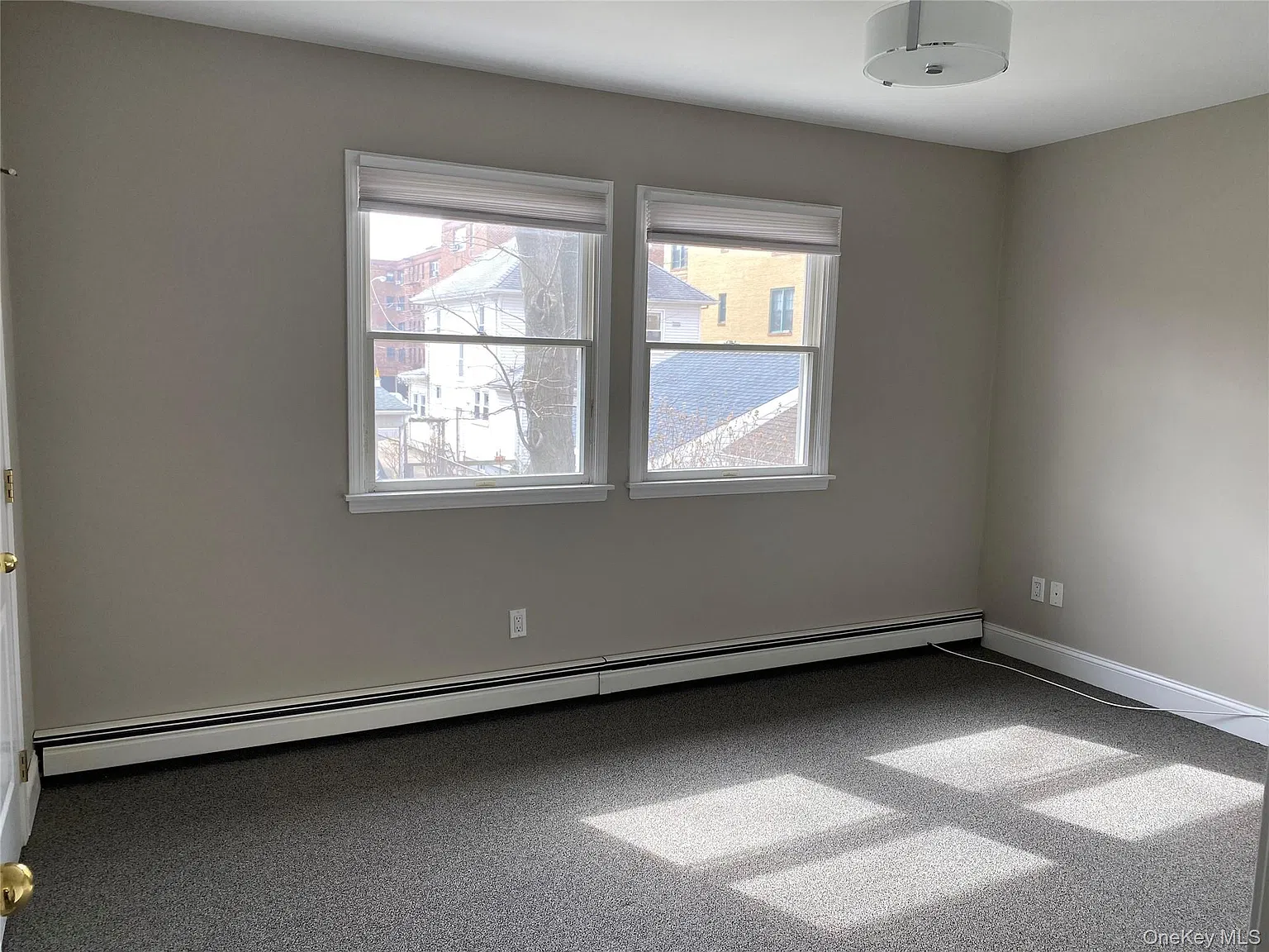 3 bed, 2.5 bath, 3284 sqft, $5,350 — Photo 4