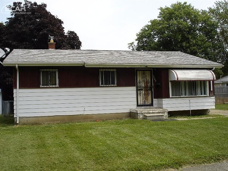 2nd image of 5908 Marja St