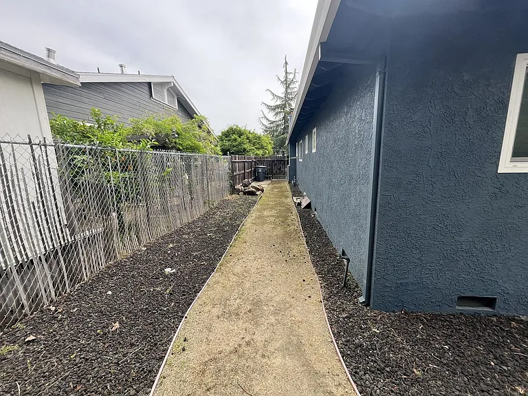 8342 Hillgrove St — Photo 24