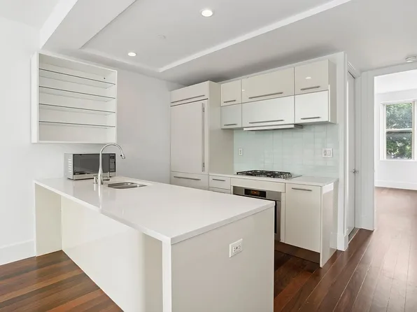 50 Bayard St APT 2D, Brooklyn, NY 11211