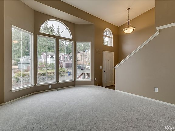 3rd image of 9433 28th St NE
